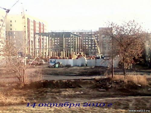 строительство бассейн октябрь 2010